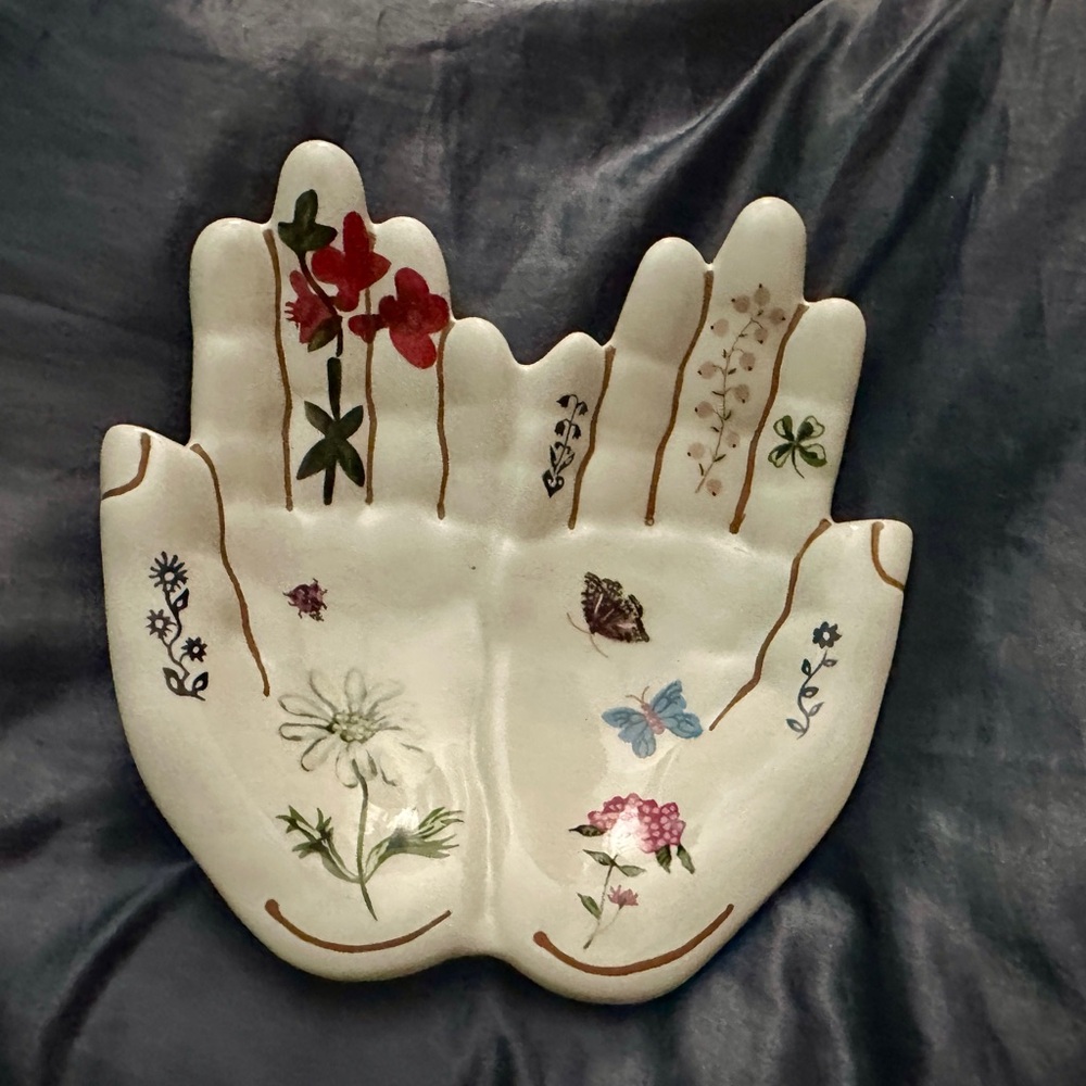 Anthropologie’s 
Nathalie Lete Titania Serving Platter Open Hands